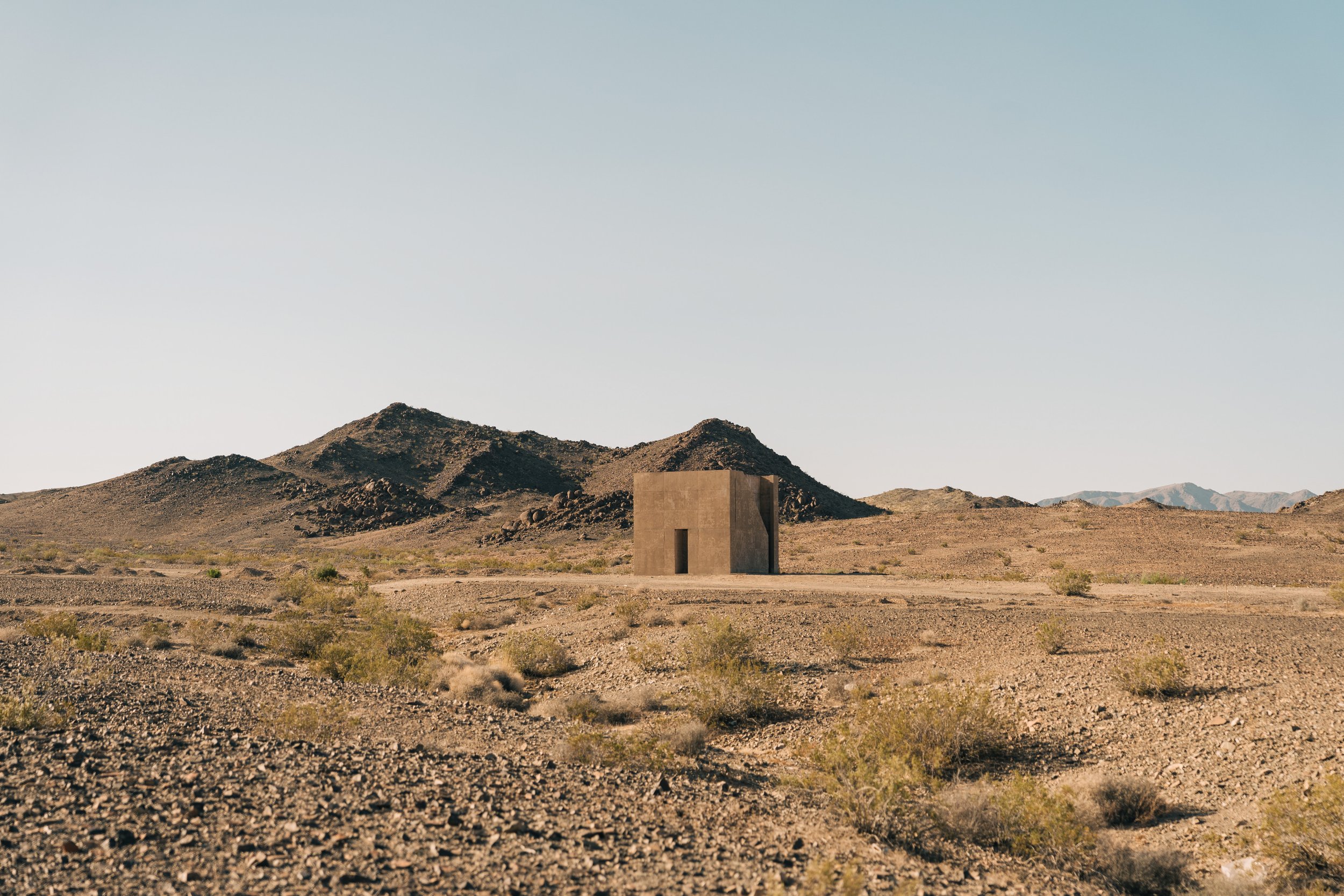 folly mojave in wonder valley - california